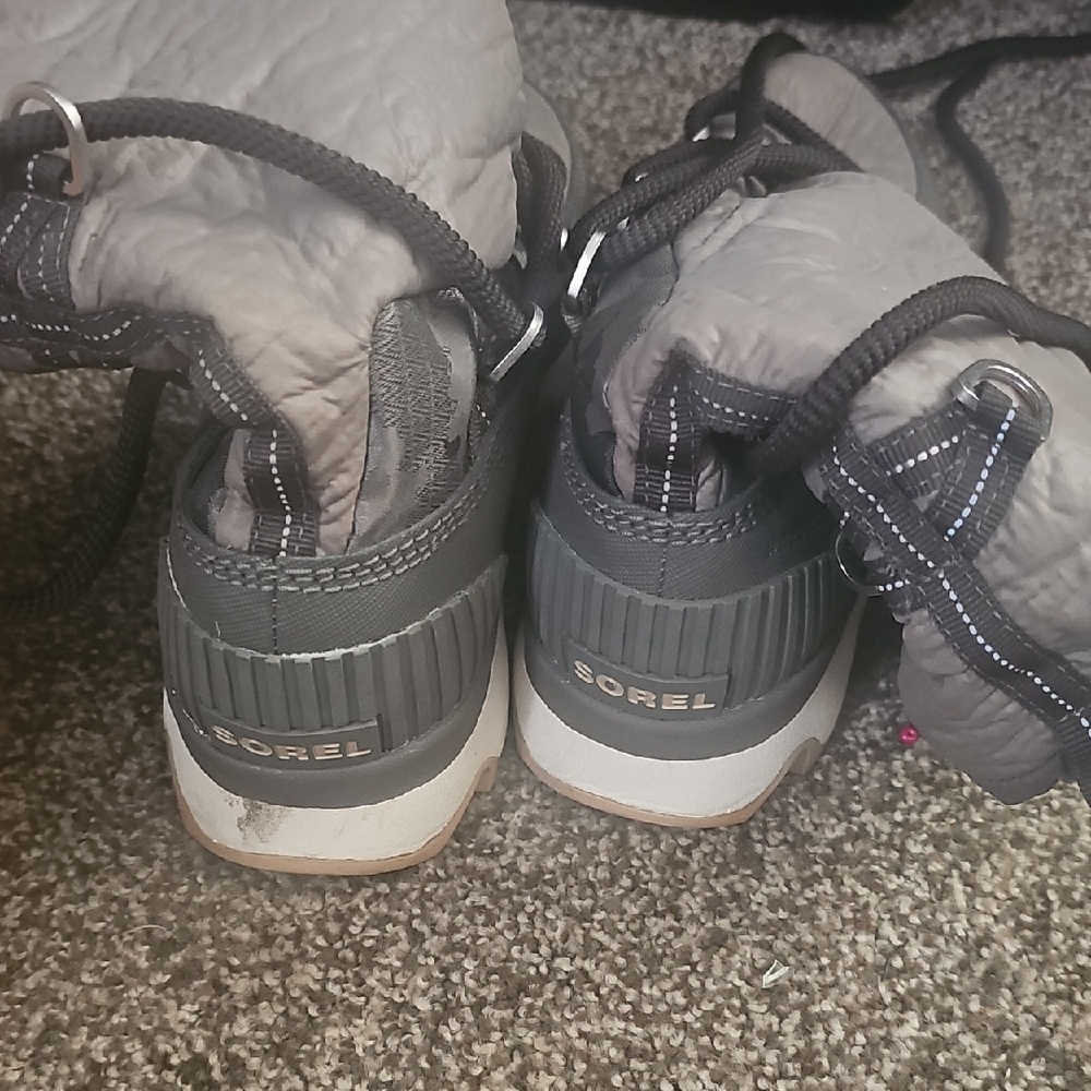 Sorel Women Charcoal and Black Snow Boots